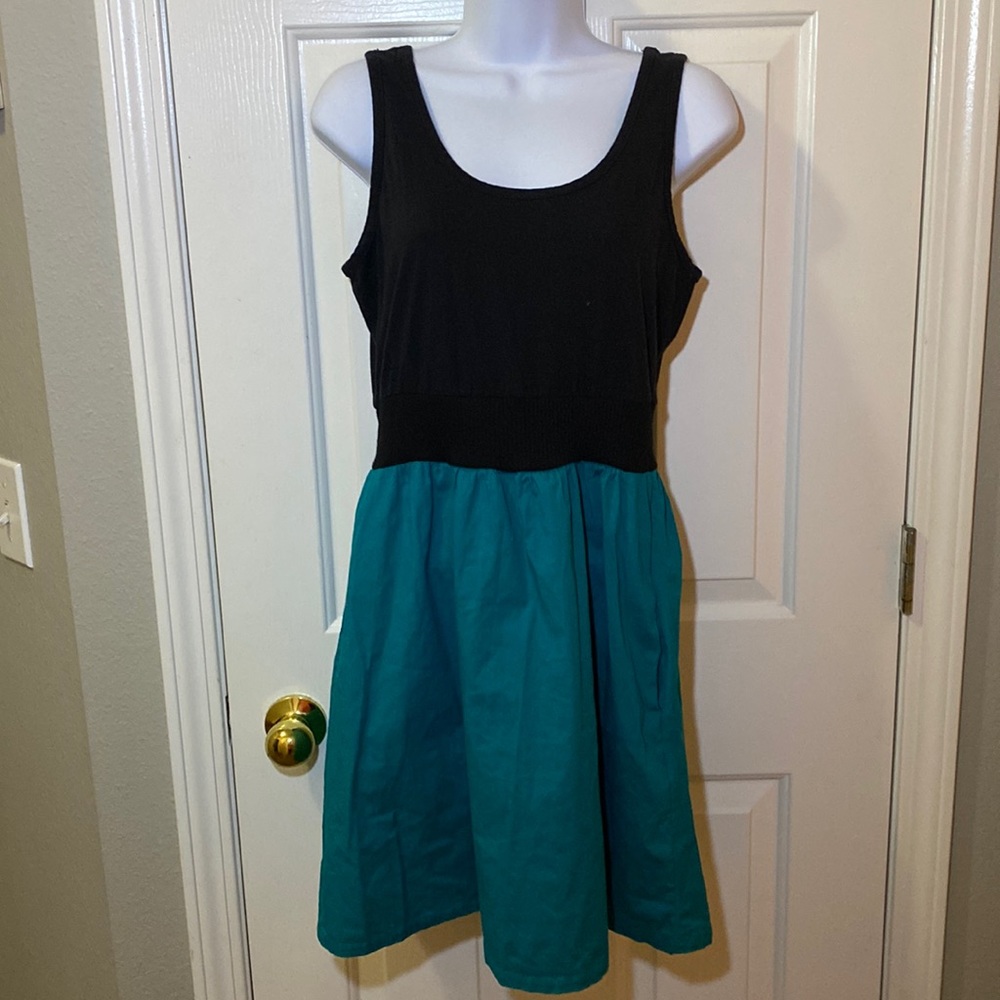 Velvet Torch Large sleeveless Dress